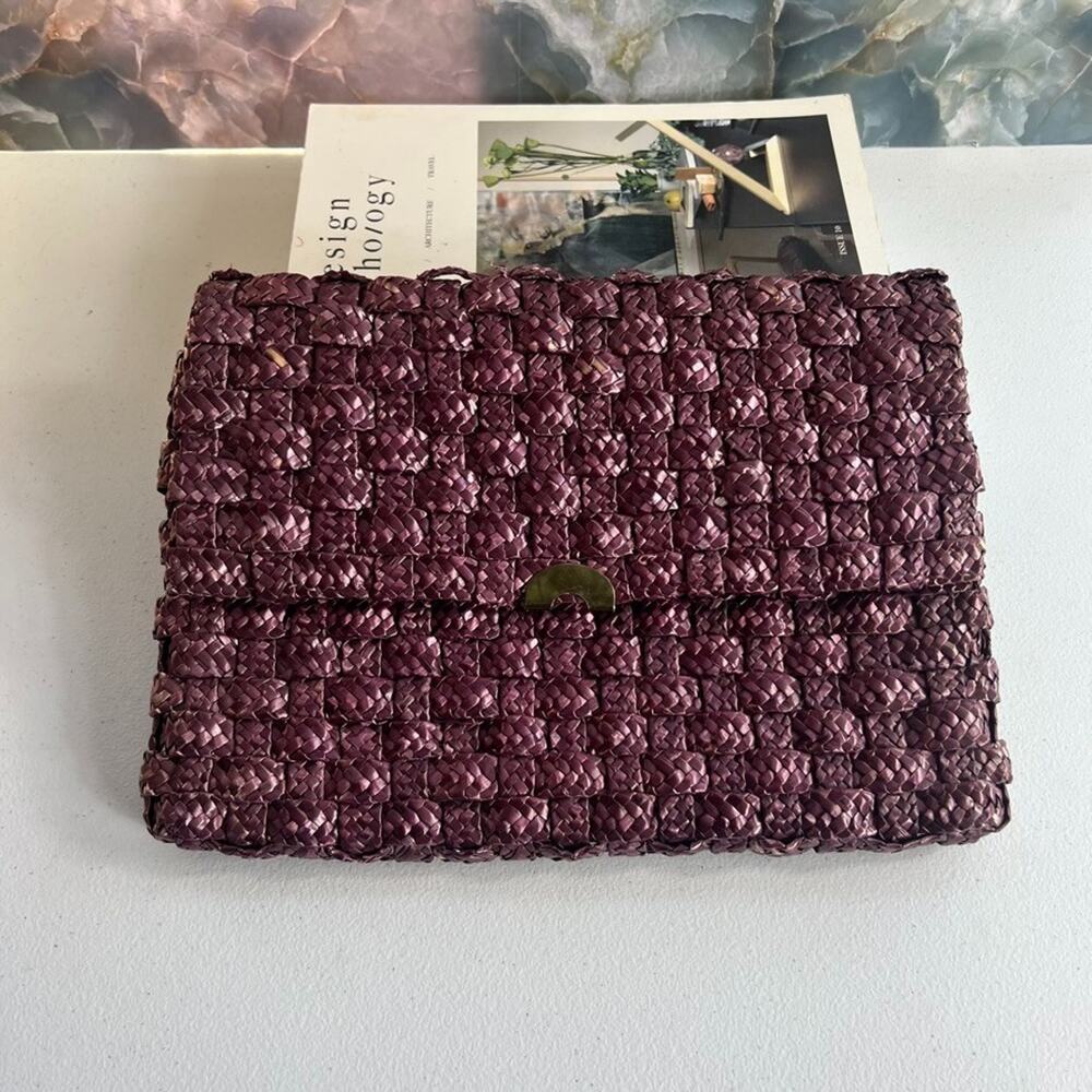 Vintage Burgundy Woven Wicker Straw Crossbody Clutch Purse Missing Strap